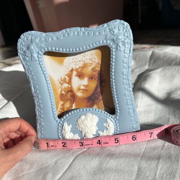Vintage Blue Ceramic Photo Frame Set – Victorian Cameo Design - Picture 4 of 14
